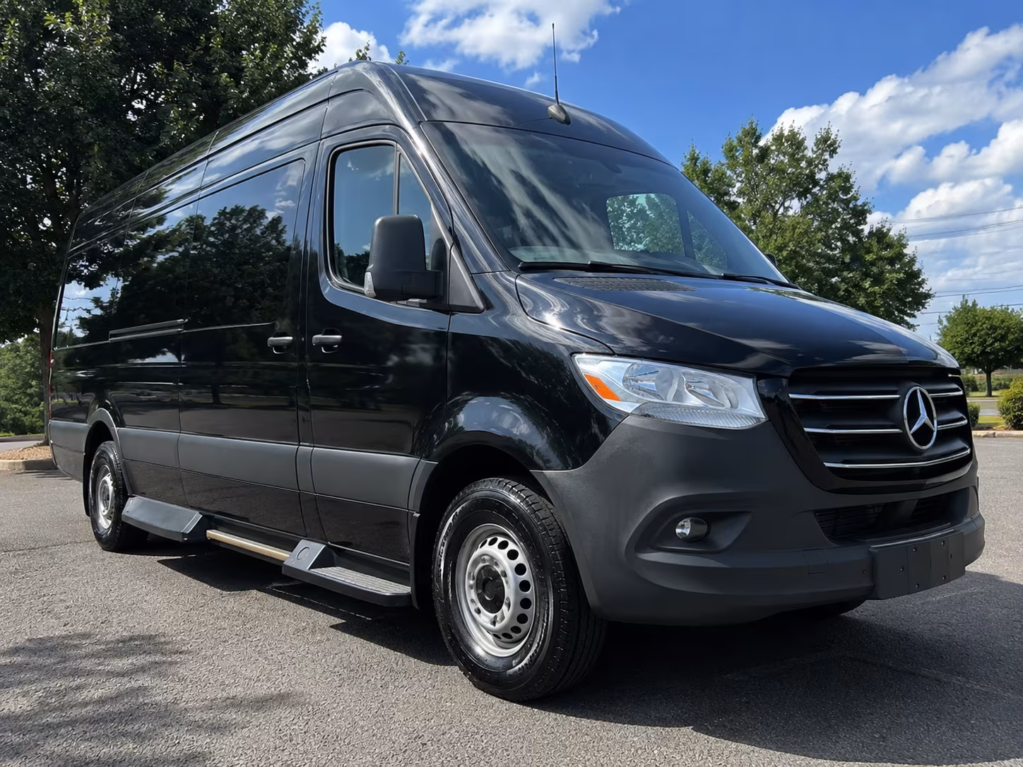 easily book transportation for your next bachelor or bachelorette party 3
