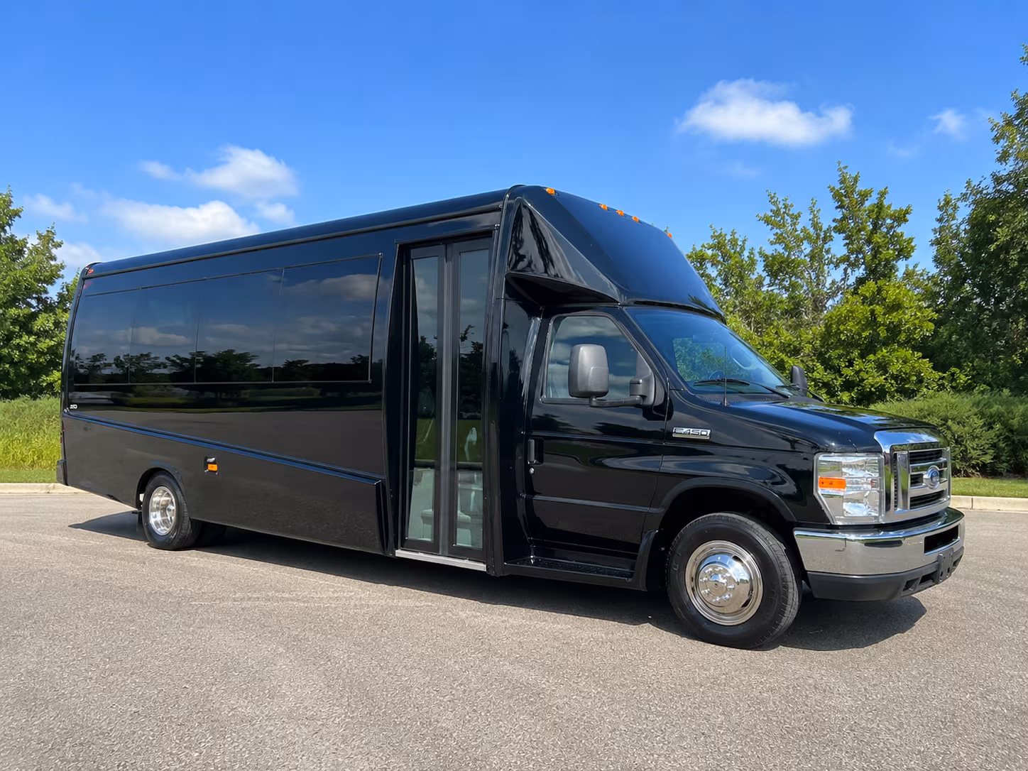 easily book transportation for your next bachelor or bachelorette party 5