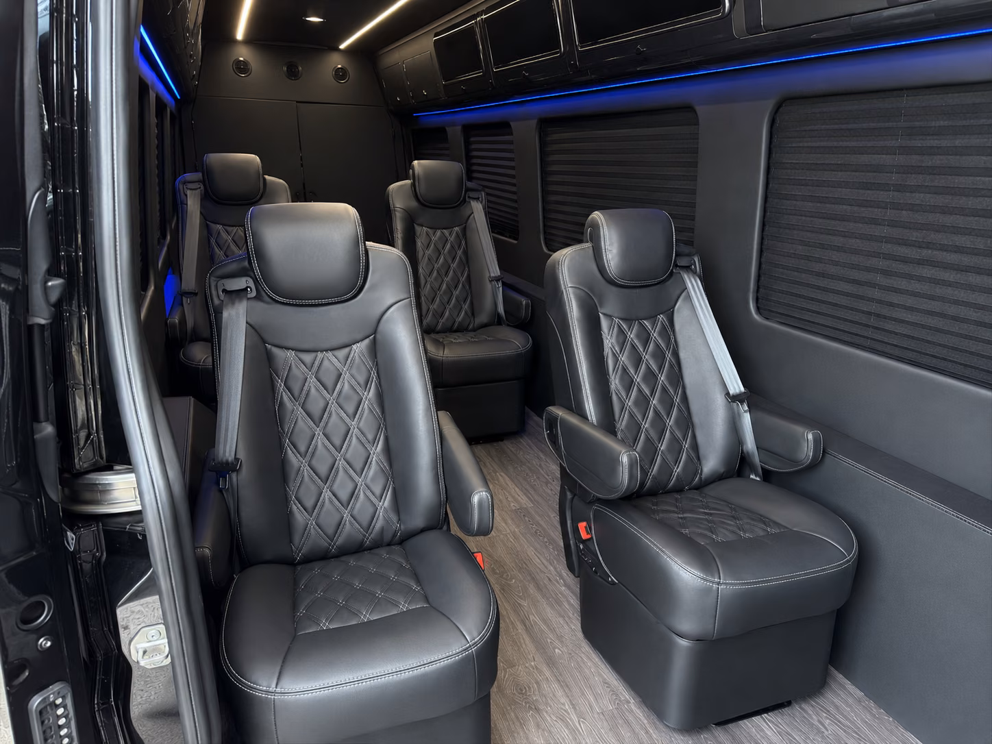 easily book transportation for your next concert or music festival 1
