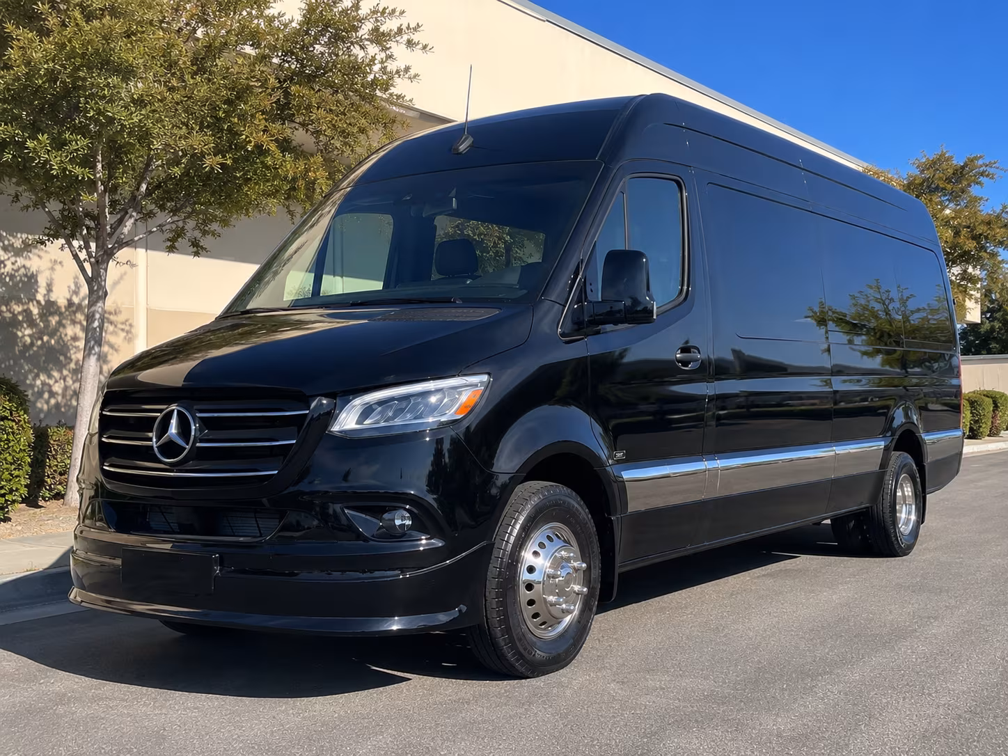 easily book transportation for your next concert or music festival 4