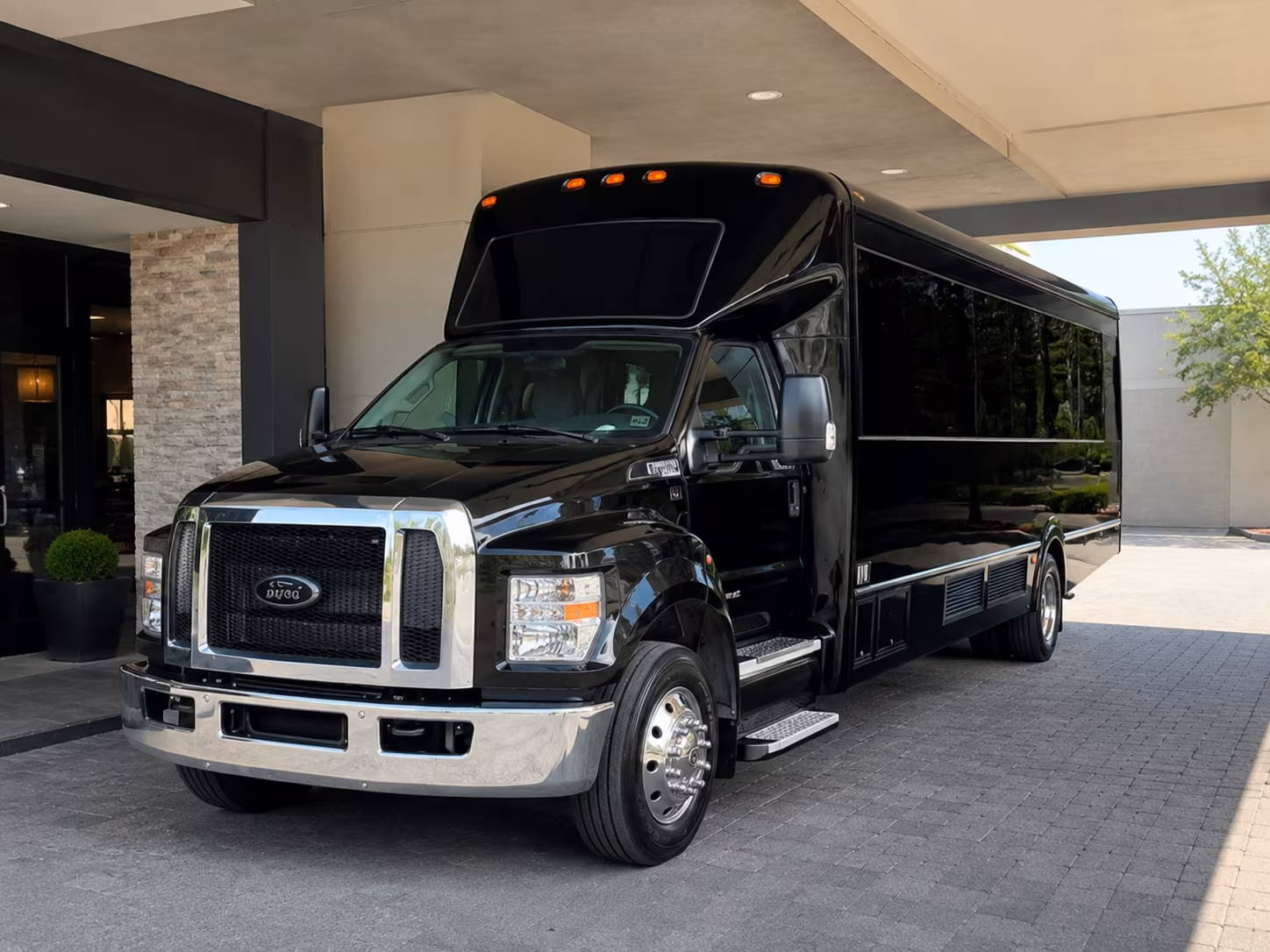 party buses for worcester bachelorette bar crawls on shrewsbury street