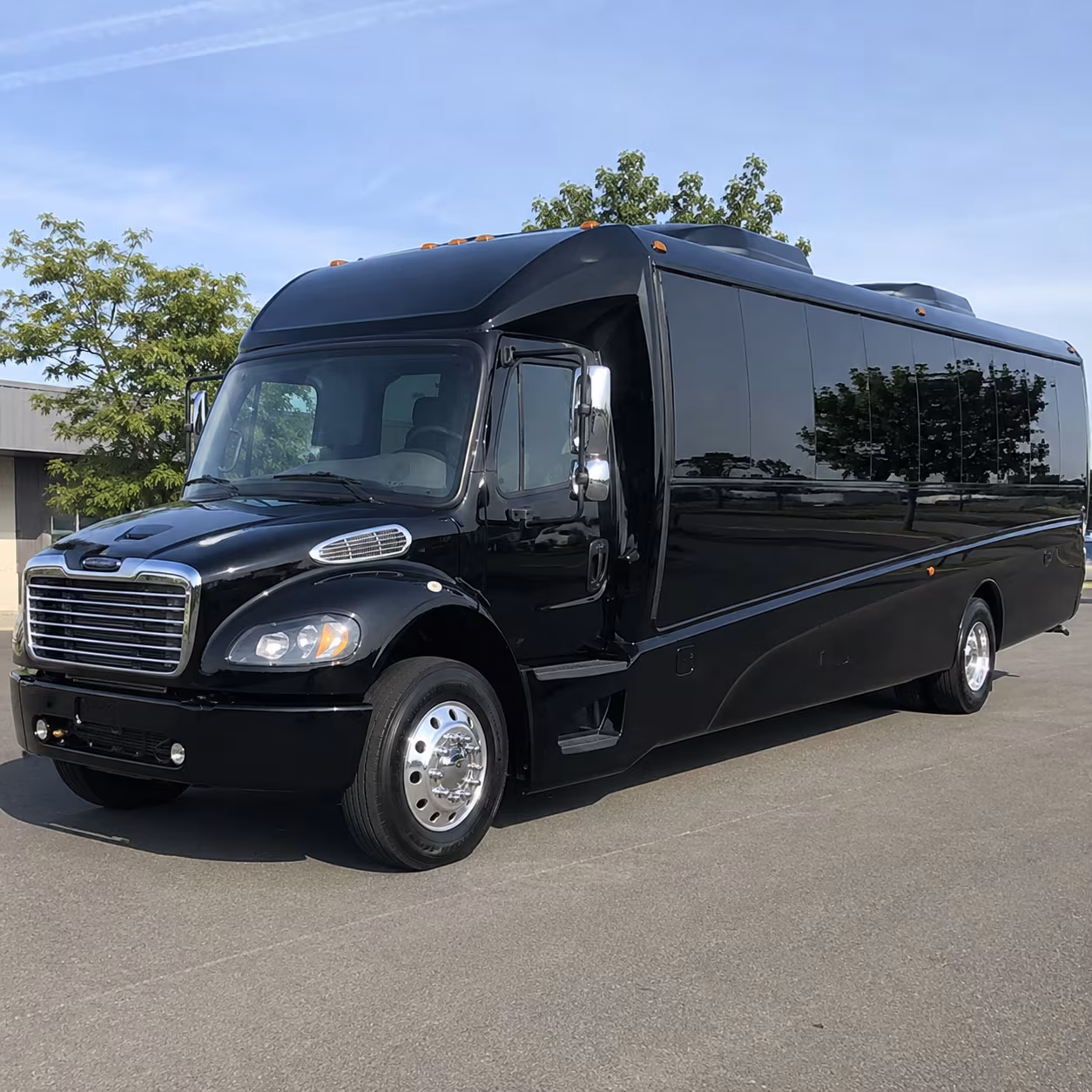 worcester 30 passenger minibus