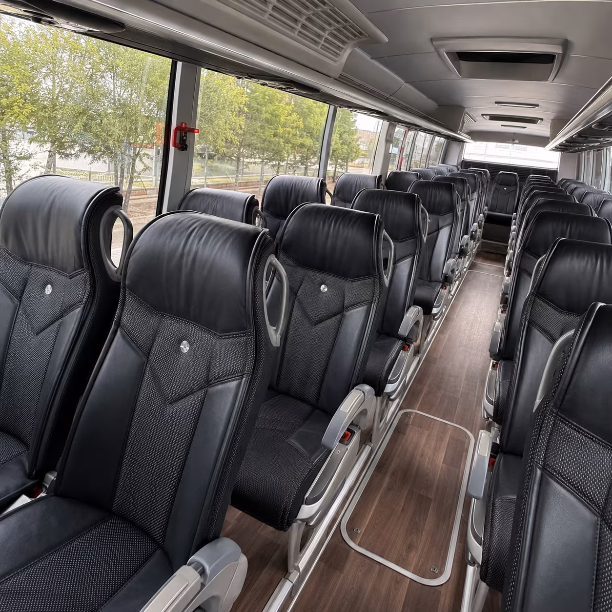 worcester foxwoods mohegan sun charter bus rental